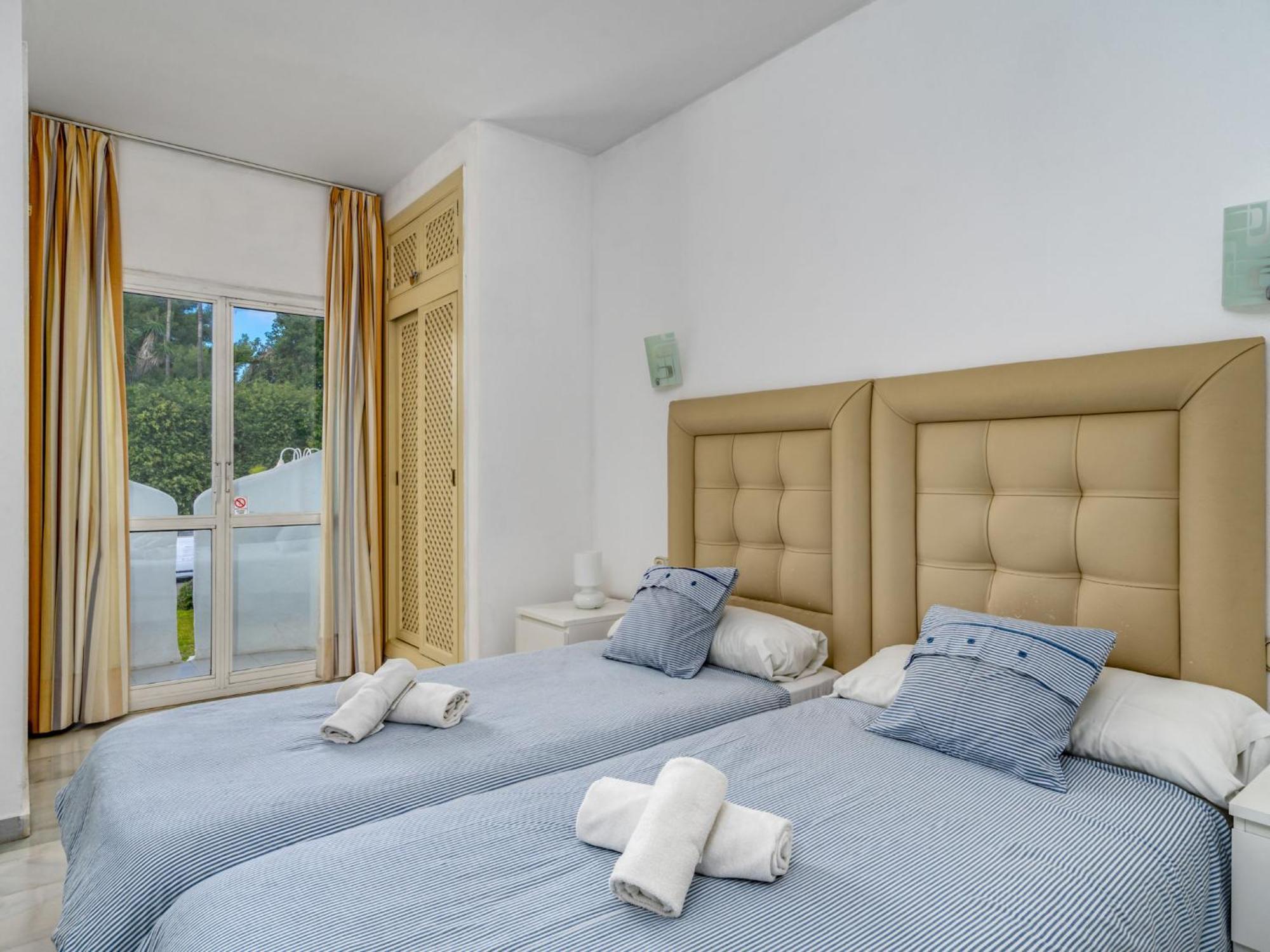 Apartamento Puerto Marina-2 By Interhome